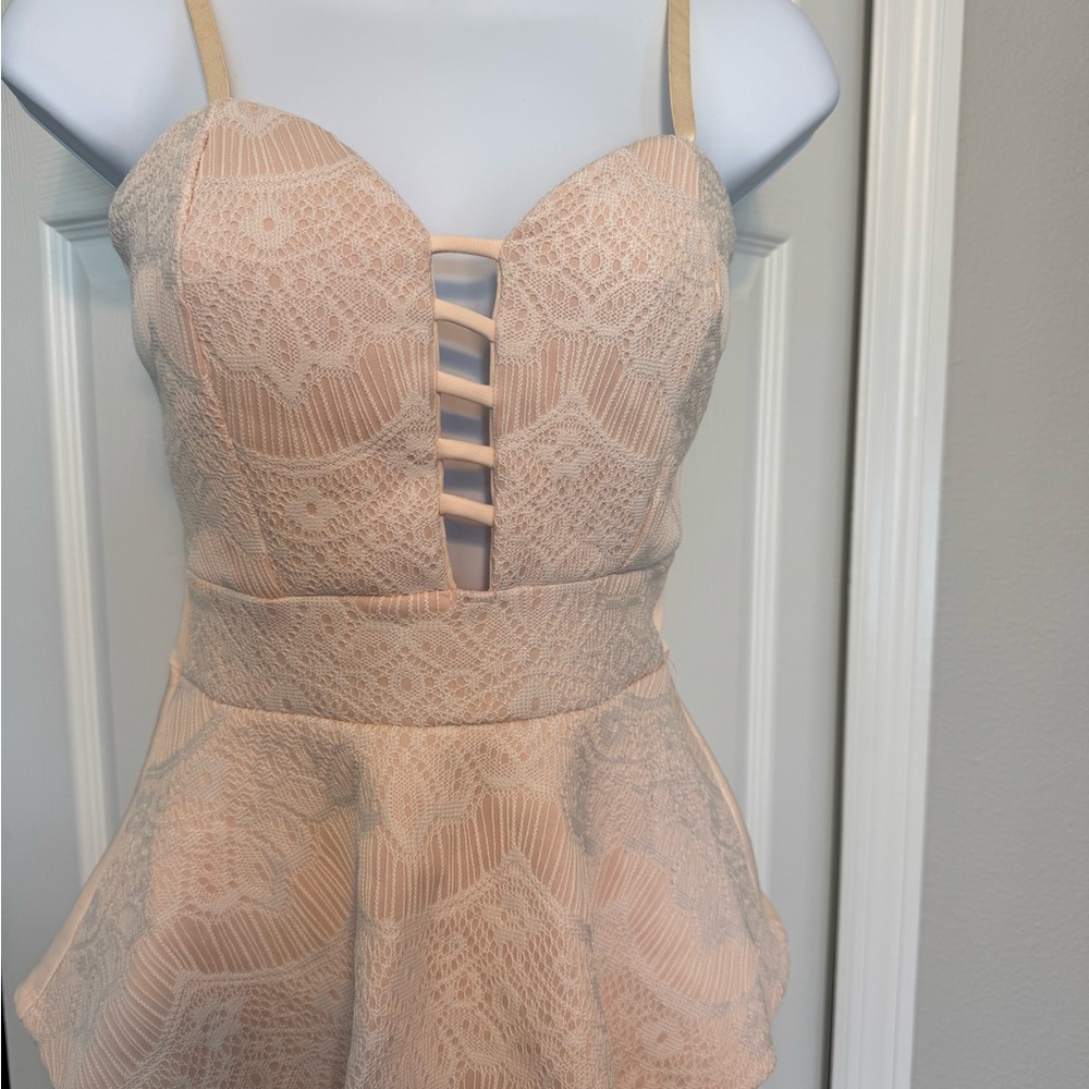 Elegant Lace Peplum Top in  Cream / Peach